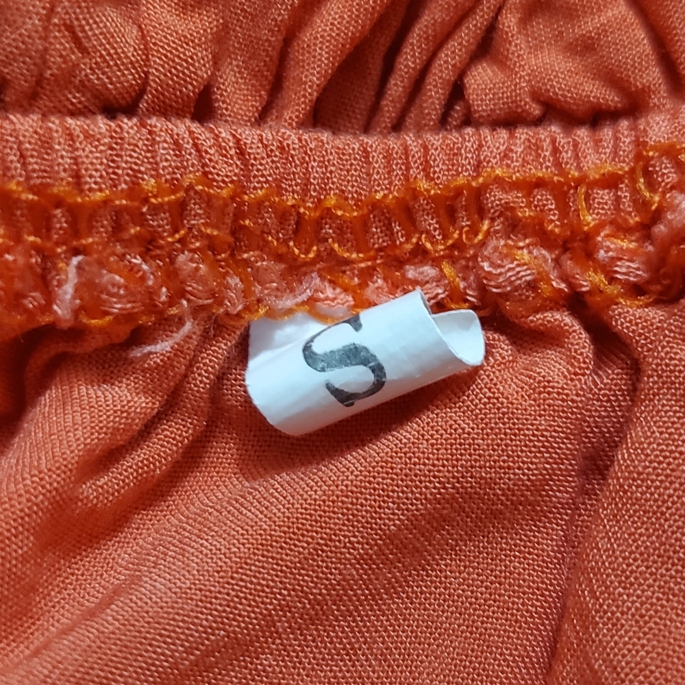 Beautiful Orange Short Romper Size S - Picture 4 of 4